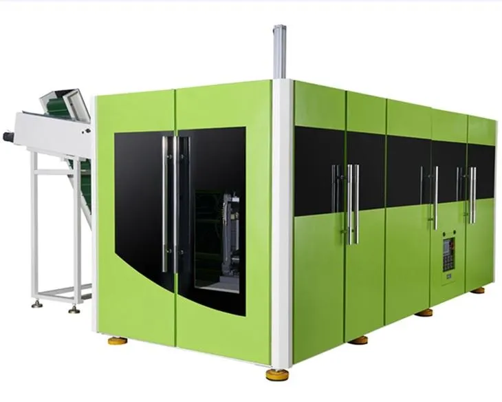 Stroj za pihanje steklenic PET