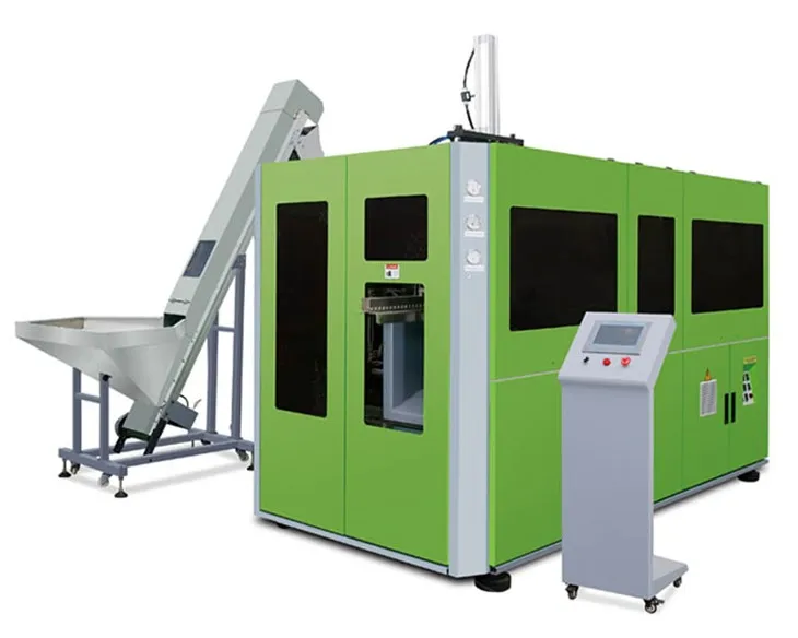 Stroj za izdelavo plastičnih steklenic za vodo